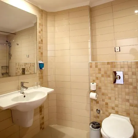 Gunes House מלון אלאניה