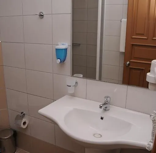 Gunes House Hotel 2*